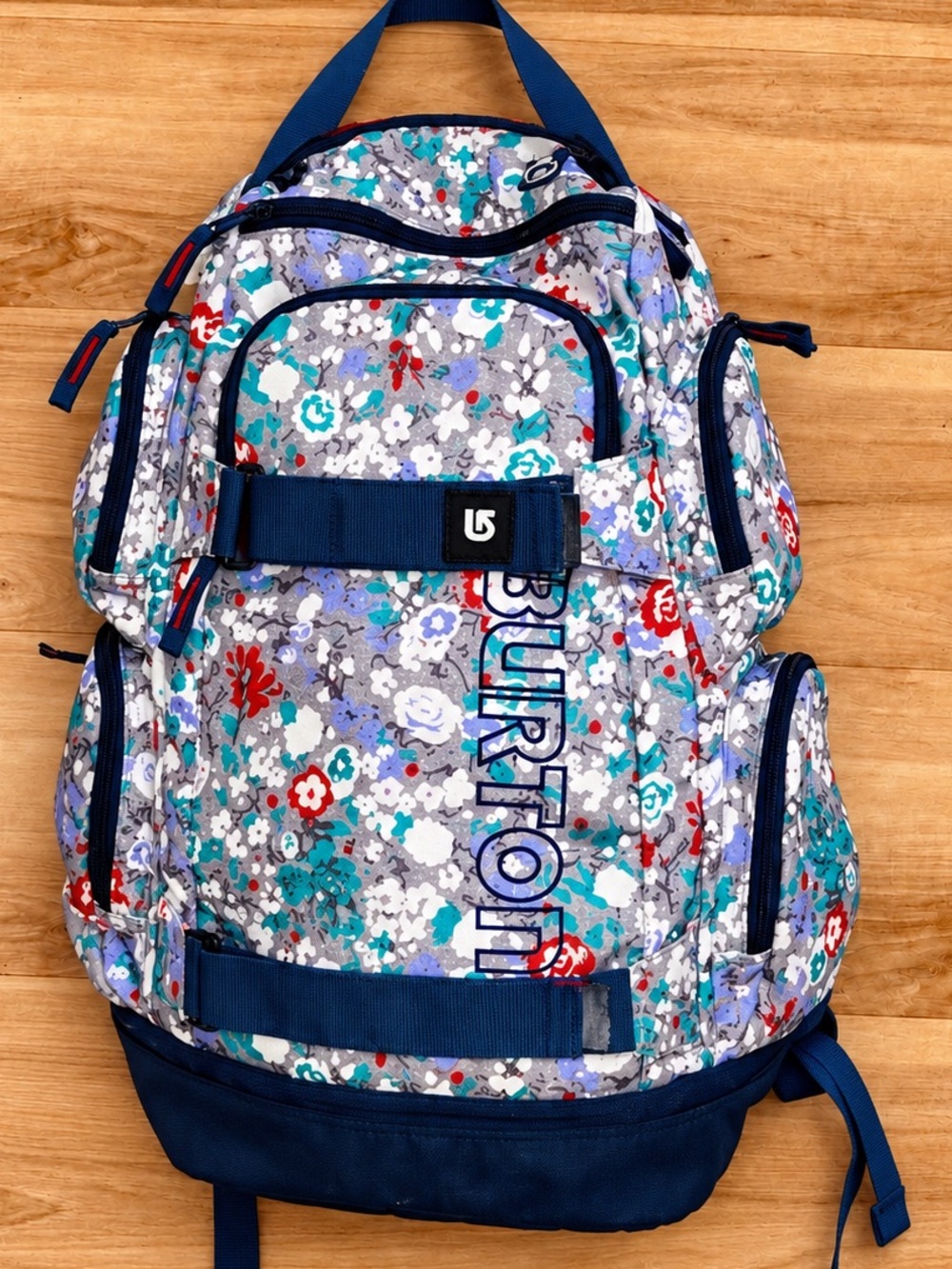Burton Distortion 29L Backpack Floral Chambray School Skate Snowboarding EUC